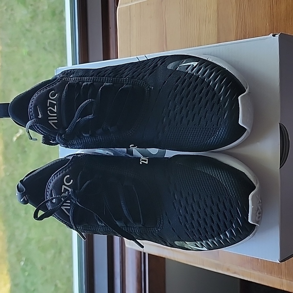 Air max 270 -8.5 black/anth
